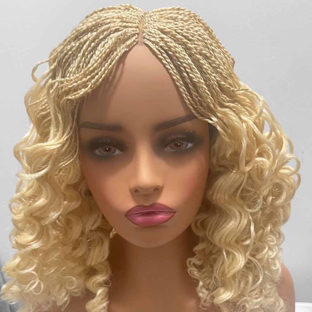 NWOT Blonde Curly Braided Wig